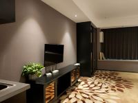 橙堡国际设计公寓(成都宽窄巷子店) - 锦里智能大床房