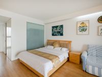 惠州小径湾观海居度假公寓 - 正面海景大床房