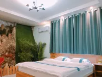 Moon Bay Qianyu Qianxi Homestay (Zhaocunli Branch)