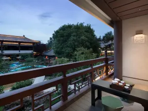 HUALUXE Xi'an Tanghua by IHG