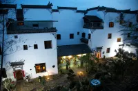 Wuyuan Wangjia Huiyuan·Intangible Cultural Heritage Holiday Homestay Hotel in zona Rainbow Bridege