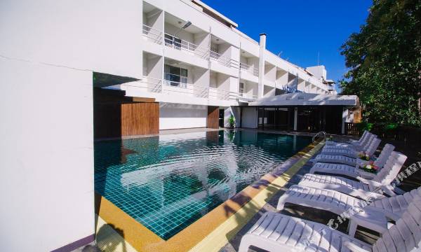 Chiang Mai Hill Hotel
