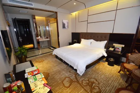 Xinzheng Shangri-La Holiday Hot Spring Hotel Отели рядом с достопримечательностью «Huang Di's Hometown»