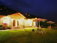 Shantyi B&B Hotels in Ji‘an Railway Station/Container House Starbucks