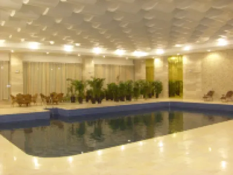 Qemo Hotel (Qemo People's Government Branch)