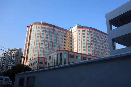 Shanghai Lailai Hotel Отели рядом с достопримечательностью «Nanfang Xiuxian Guangchang Taiwan Fengqing Street»