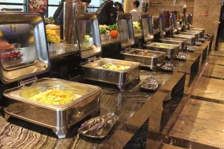 Wanjia Oriental Hotel Отели в г. Цзиньцзян