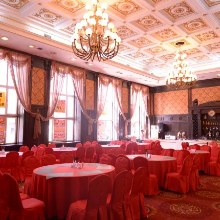Longmen Grand Hotel