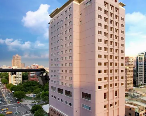 The Lees Hotel Các khách sạn gần Đại học quốc gia Cao Hùng (NKNU) - Cơ sở Hòa Bình