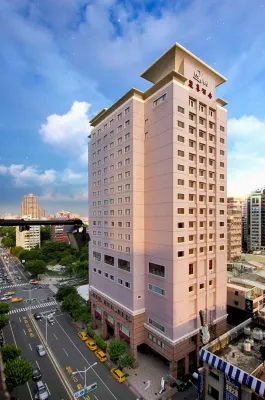 The Lees Hotel Hôtels à proximité de : Kaohsiung Wenhua Center
