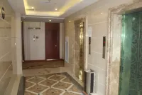 Xiping Runfeng Business Hotel