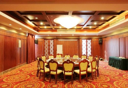 톄룬 진왕 호텔 객실