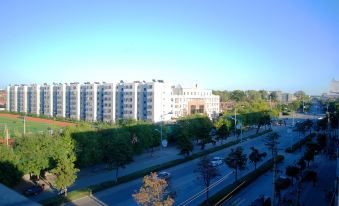 Jingxuanlou Hotel(near the great wall)