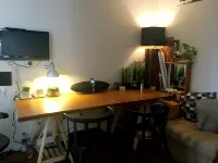 Kam Mum Guest House Отели рядом с достопримечательностью «Монгкок»