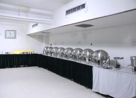 Dingsheng Business Hotel, Yanggu Отели рядом со станцией Yanggu Railway Station