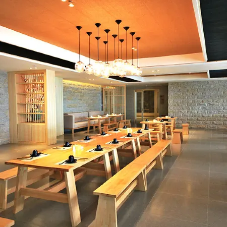 Royal Garden Hotel