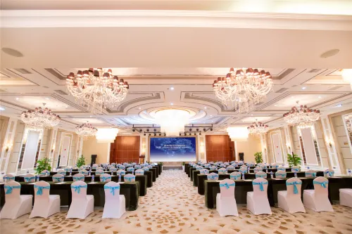 Auspicious Hotel Business Facilities Photos