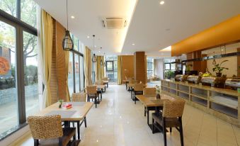 GreenTree Inn (Taizhou Yangzijiang Middle Road)
