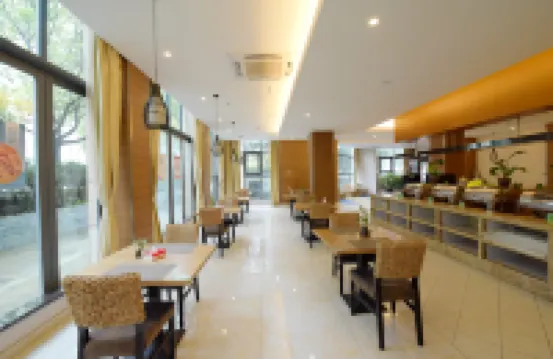 GreenTree Inn (Taizhou Yangzijiang Middle Road)