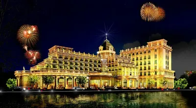 Garden Lakefront Sego International Hotel Hotels near Jinghu Park