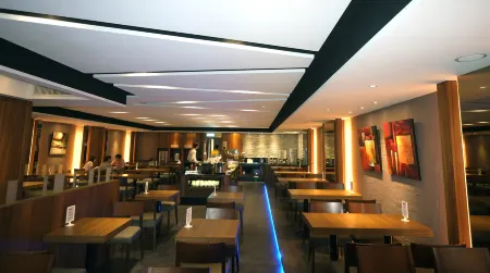 Golden Stone Hotel Отели рядом с достопримечательностью «Gu Shan Ting»