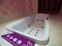 哈尔滨漫爱情侣酒店 - Hello Kitty主题大床房