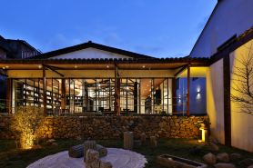 Taoshe Resort Hotel (People's Square Taoyangli Scenic Area Branch)