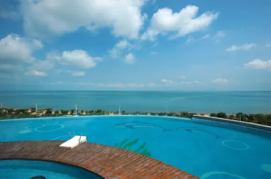 Beibuwan Yihao Dibiao Seaview Apartment Hotel