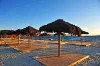 Fuxian Lake Mountain Lake Hotel Hotels in Chengjiang