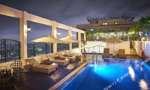 Windsor Plaza Hotel