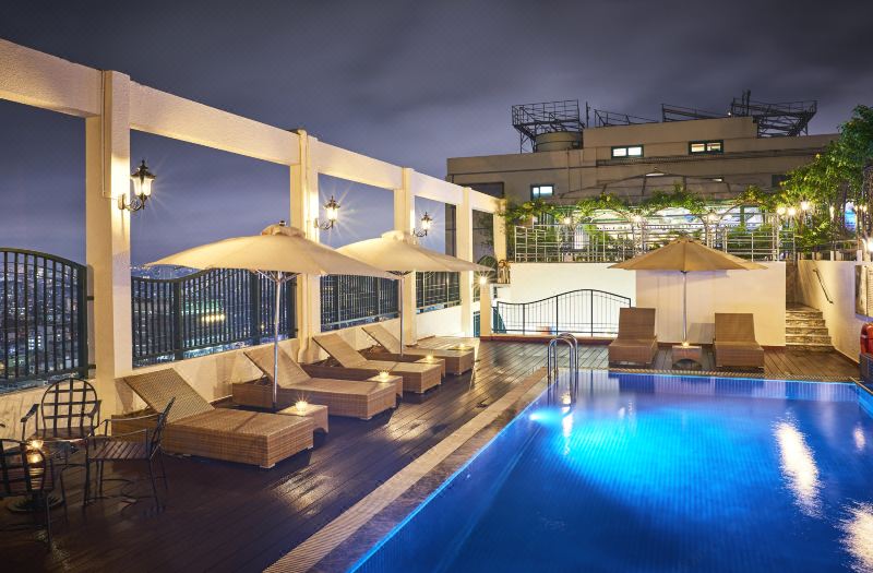 Windsor Plaza Hotel