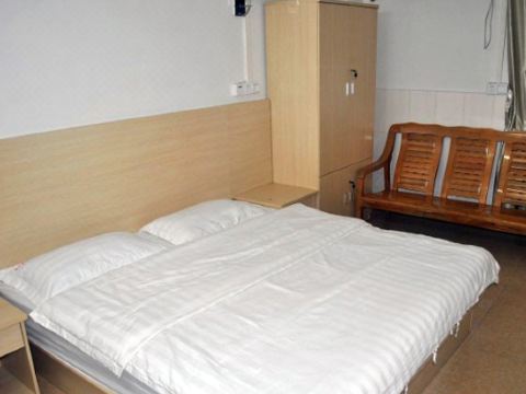 GUANGZHOUTIANHAODAJIUDIAN Over view