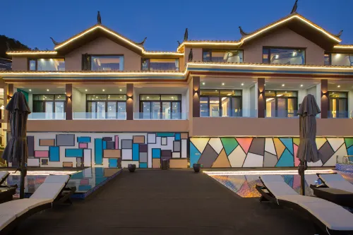 Lugu Lake Yunshang Holiday Hotel