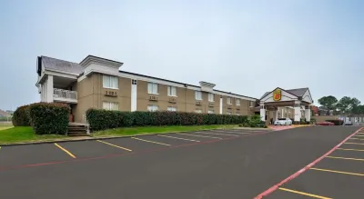 Super 8 by Wyndham Grand Prairie North