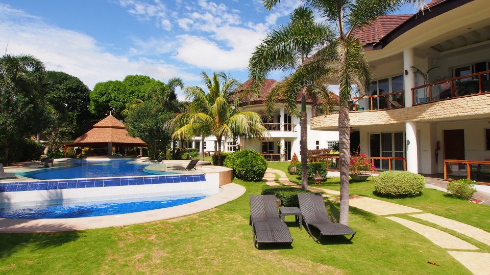 Vida Homes Condo Resort Dauin