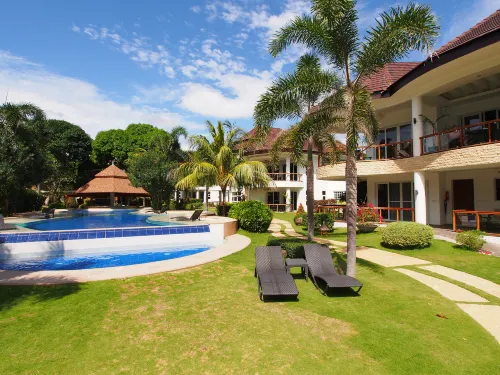 Vida Homes Condo Resort Dauin Hôtels à : Bacong