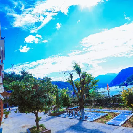 Lakeview Village