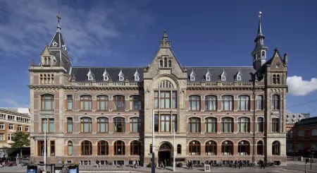 Conservatorium Hotel (Operated by Mandarin Oriental) Отели рядом с достопримечательностью «Мост Питон»