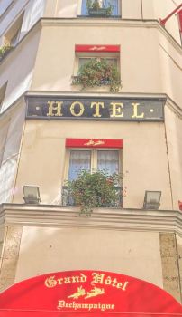 Hotel Vuitton - Hotel Konfidentiel - Hotel in Paris : departments
