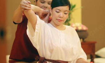 Angkor Century Resort & Spa