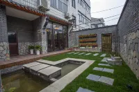 PAVILION·多多·溪畔精品民宿（烏鎮西柵景區店） 鄰近世紀戀軟裝傢俱館的酒店