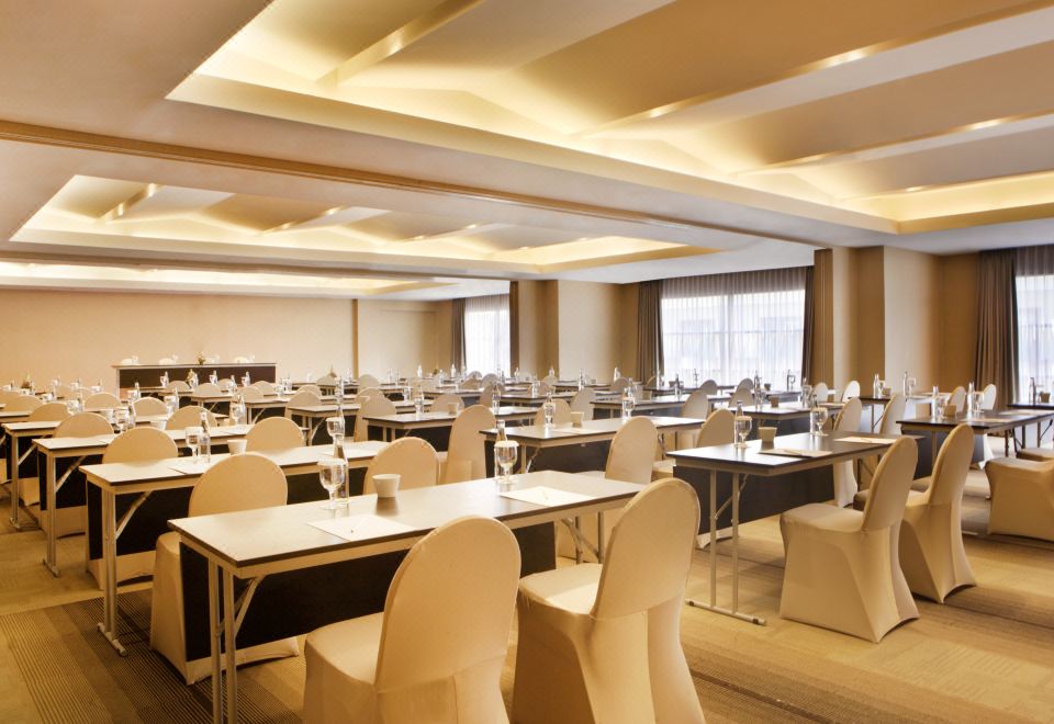 2. 센스 선셋 호텔..