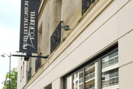 Hôtel de l'Exposition - Tour Eiffel Отели рядом с достопримечательностью «Лебединый о.»