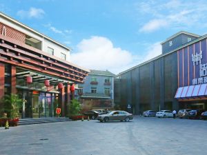 Donghu Grand Hotel