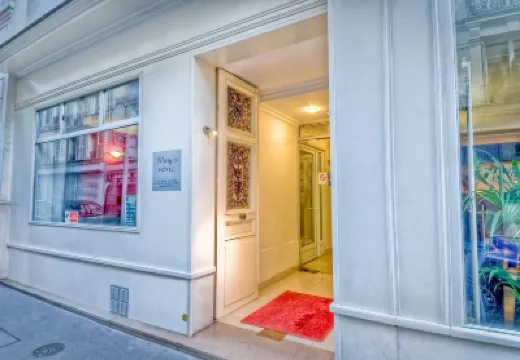 Mary's Hotel République Hotels near Jewish quarter