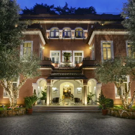Hotel Principe Torlonia Отели рядом с достопримечательностью «Мавзолей Святой Констанции»