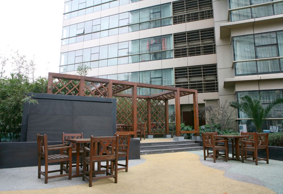 Westlake 7 Service Apartment Hangzhou Over view