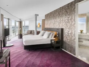 Hilton Auckland