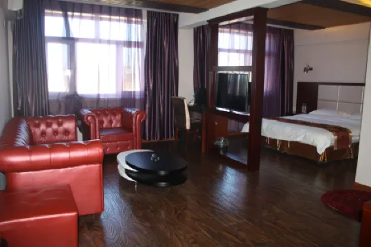 Nongchang Business Hotel