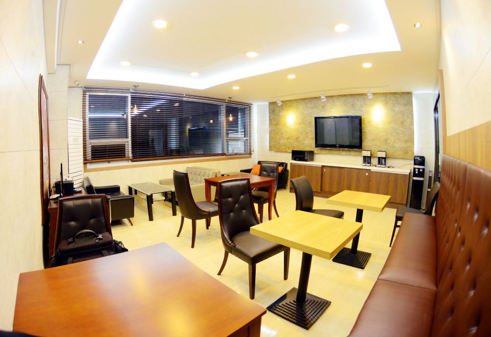 슈가호텔 깨끗한 객실 내부 전경